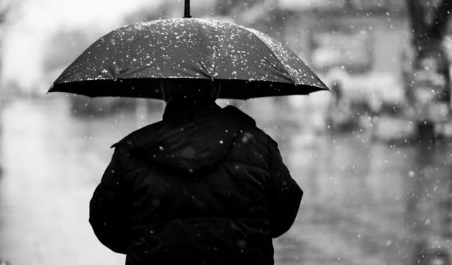 Meteoroloji'den Eskişehir'e uyarı: Şemsiyelerinizi hazırlayın!