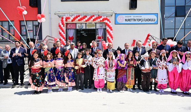 Eskişehir’de iki yeni okul törenle hizmete açıldı