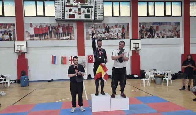 Eskişehirli sporcudan İzmir'de önemli başarı!