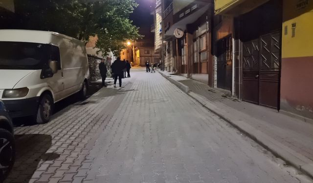 Kütahya'da gece yarısı peş peşe deprem