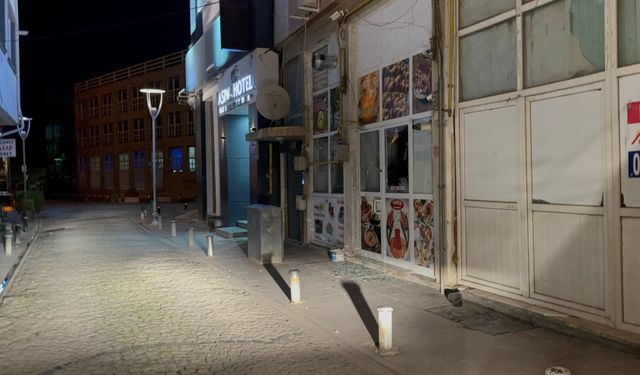 Eskişehir'de iki grup birbirine girdi, ortalık savaş alanına döndü