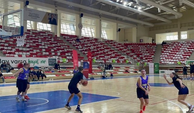 Basketbolda Gençlik Kupası için geri sayım sürüyor