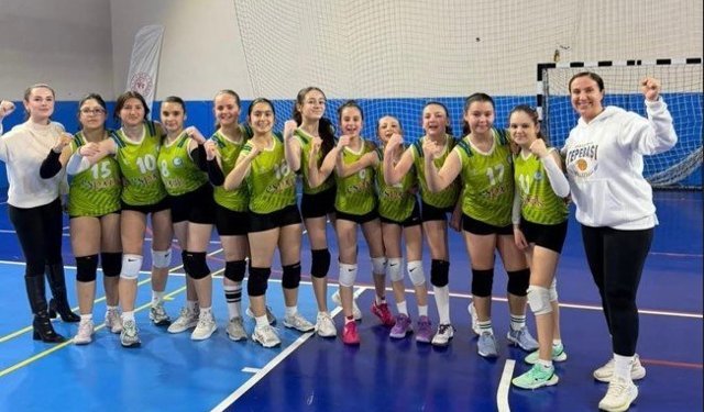 Tepebaşı Sultanları galibiyetle başladı