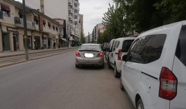 Eskişehir'de duyarsız sürücülere tepki!