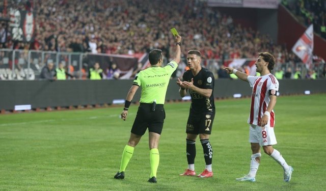 Eskişehirspor maçında hakem kararları damga vurdu!
