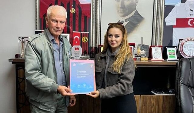 UEFA C belgesini aldı