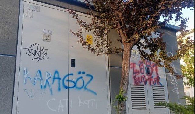 Panolardaki yazılar dikkat çekti