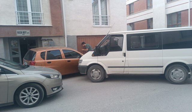 Eskişehir'deki kaza sokağı mahalleliyi bıktırdı!