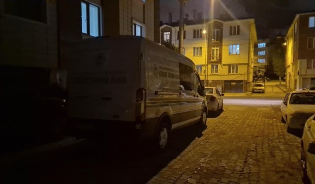 Eskişehir'de yakınları evine gitti, acı manzarayla karşılaştı!