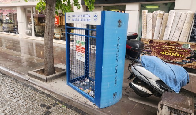 Geri dönüşüm kutularına “Kitap” detayı