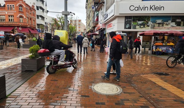 Trafiğe kapalı alanlarda motosiklet tehlikesi artıyor