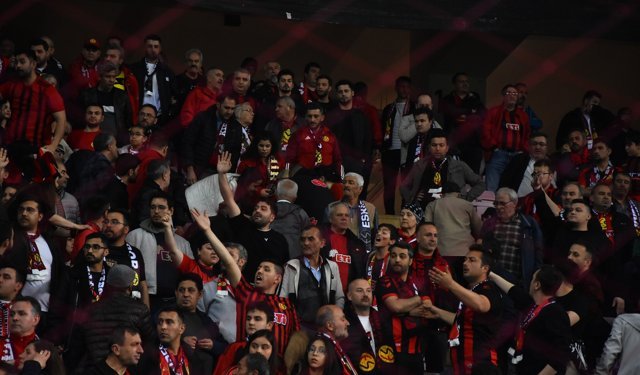 Eskişehirspor kötü futbola tepki gösterdiler!
