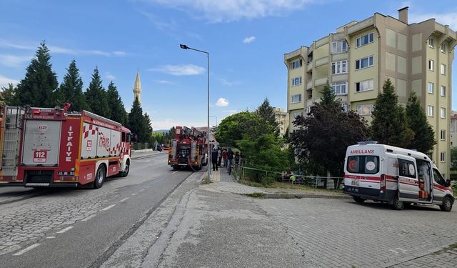 Kütahya’da yangın paniği: Yaşlı çift hastanelik oldu!