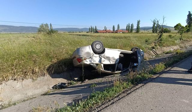 Afyon'da kontrolden çıkan otomobil takla attı: 1 ölü!