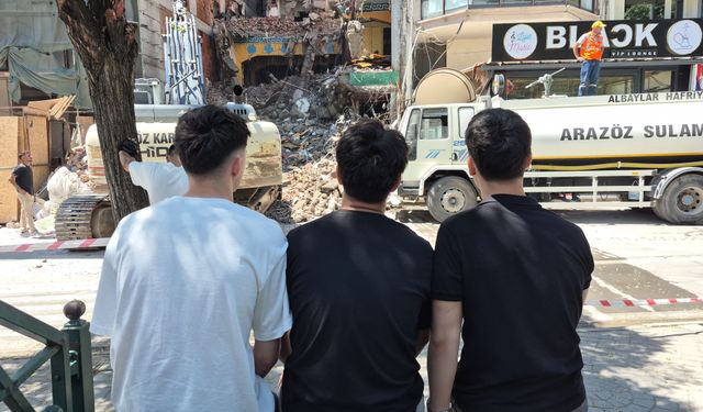 Eskişehir'de gençlerin dikkatle izlediği olay şaşırtmadı!