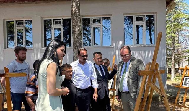 Bolvadin’de resim sergisi büyük ilgi gördü