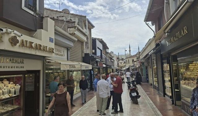 Eskişehir'de altın alacaklar çarşıya akın etti!