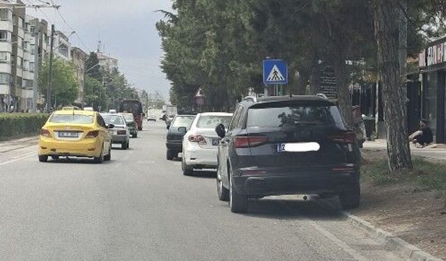 Eskişehir'de park yeri arayan sürücülerin tercihi şaşırtmadı!