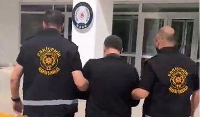 Dolandırıcılık suçundan 9 yıldır firariydi, Eskişehir'de böyle yakalandı!
