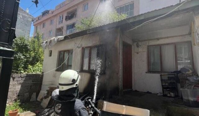 Eskişehir'de çatı yangını korkuttu!