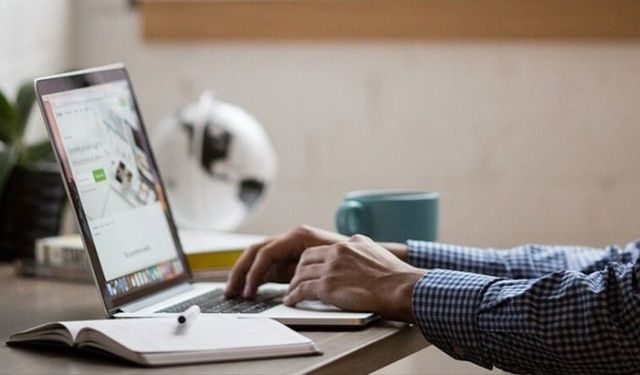 Bilgisayar başında çalışanlar risk altında! İşte ilk belirtiler