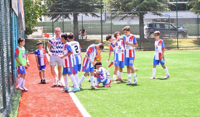Sıcak hava futbolcuları zorladı