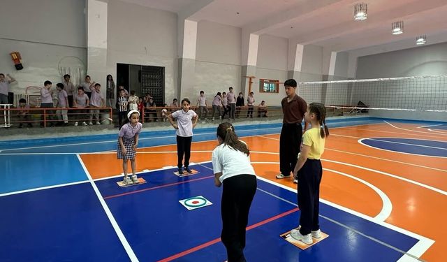 Sınıflar arası Hemsball Turnuvası'nda heyecan yaşandı