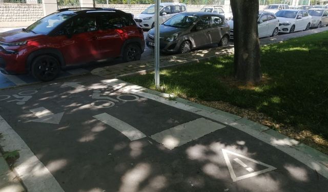 Eskişehir sokaklarında yürümek neredeyse imkansız!