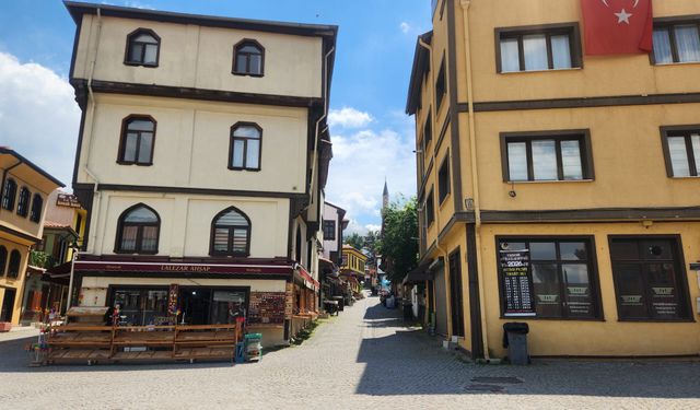 Tarihi Odunpazarı sokakları sakin kaldı!