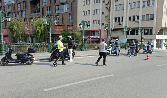 Eskişehir Köprübaşı'nda motosikletlere denetim
