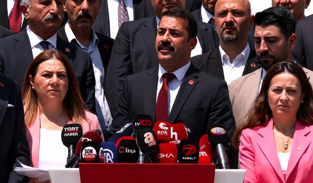 CHP’de gözler kurultayda: Bini aşkın imza verildi!