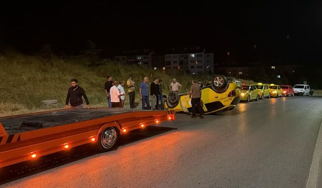 Eskişehir'de virajda savrulan taksi takla attı!