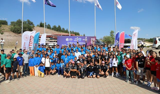 Eskişehir'de 400 sporcu kürek çekti: Durgunsu Kano Türkiye Kupası tamamlandı