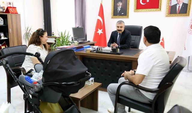 Eskişehir'de bir çocuk daha koruyucu ailesine kavuştu