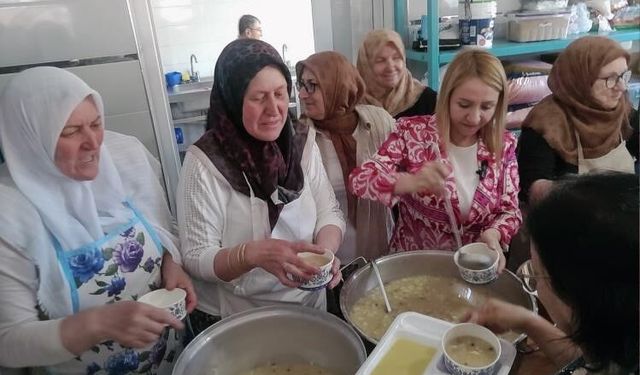 Kınık Köyü’nde 1000 kişilik aşure buluşması