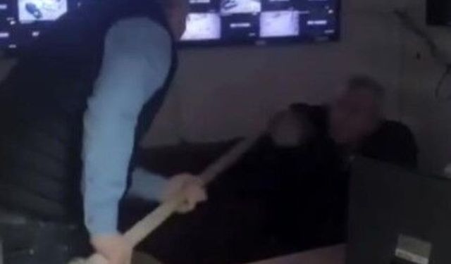 Eskişehir'de sopayla vurup "şaka" yaptı: Olaylı müdürden garip görüntü!
