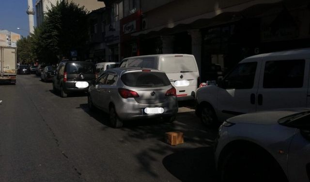 Eskişehir'de trafik çilesi vatandaşı isyan ettiriyor!