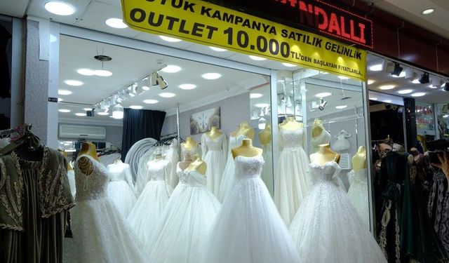 Düğün masrafları gelinlik tercihlerini değiştirdi: Eskişehir'deki uygulamaya ilgi!