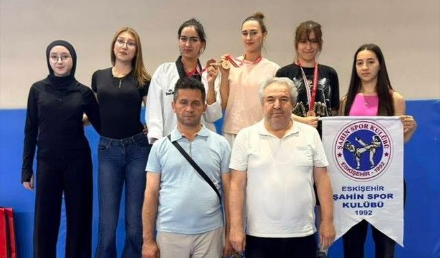 Üç sporcu kürsü sevinci yaşadı!