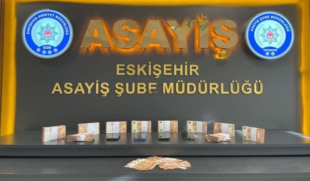 Eskişehir'de polis kılığına girip dolandırıcılık yaptılar!