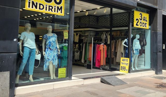 Eskişehir'de mağazalarda indirim yarışı!