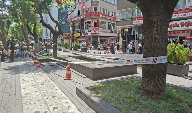 Hamamyolu'nda yürüyüş yolları yenileniyor