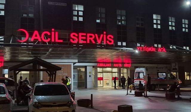 Eskişehir'de kavga kanlı bitti: Bacaklarından bıçaklayıp kaçtı!