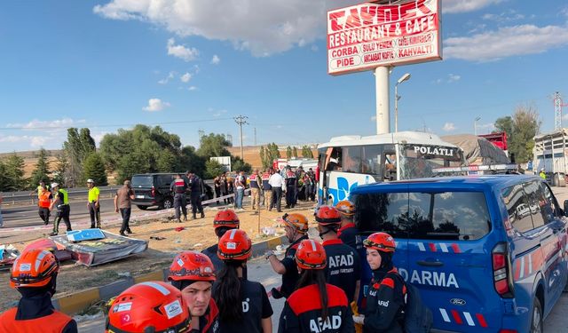 Ankara-Eskişehir yolundaki kazanın dehşet anları kamerada!