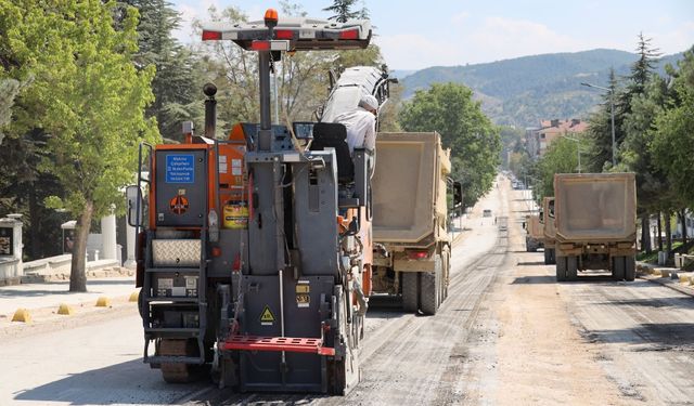 Bilecik’te ana caddeler baştan aşağı yenileniyor