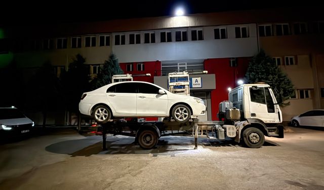 Eskişehir’de alkollü sürücü polisten kaçtı, ceza rekoru geldi