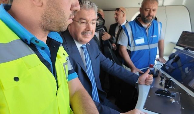 Yerli ve milli E5000’i bu kez Eskişehir Valisi sürdü