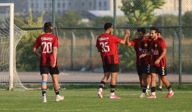 Eskişehirspor'dan yeni sezon öncesi moral galibiyeti