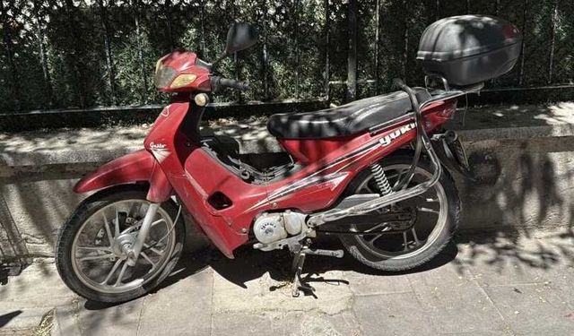 Şüphe üzerine kontrol edildi! Park halindeki motosiklet çalıntı çıktı