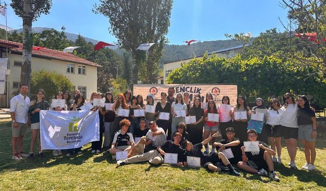 Tepebaşılı gençler Cankurtaran Yaz Kampı’nda buluştu